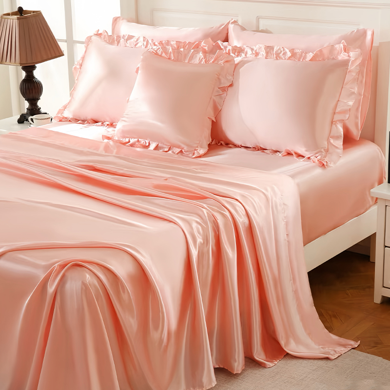 Set peralatan tempat tidur satin