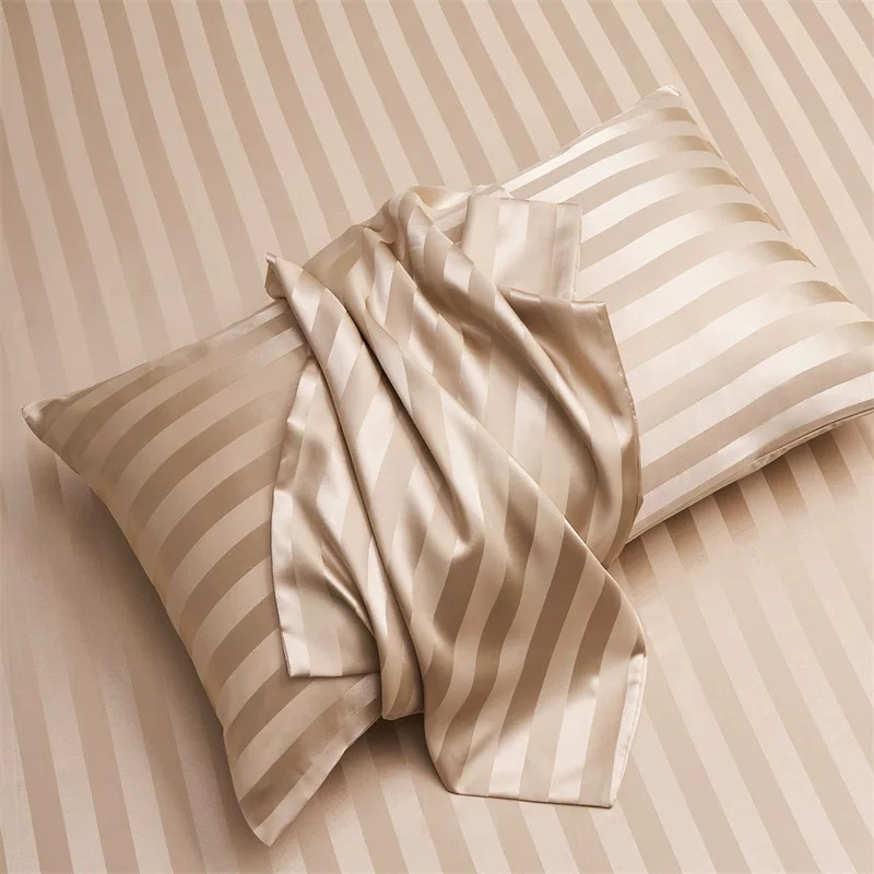 100% Poliester Microfiber Sarung Bantal